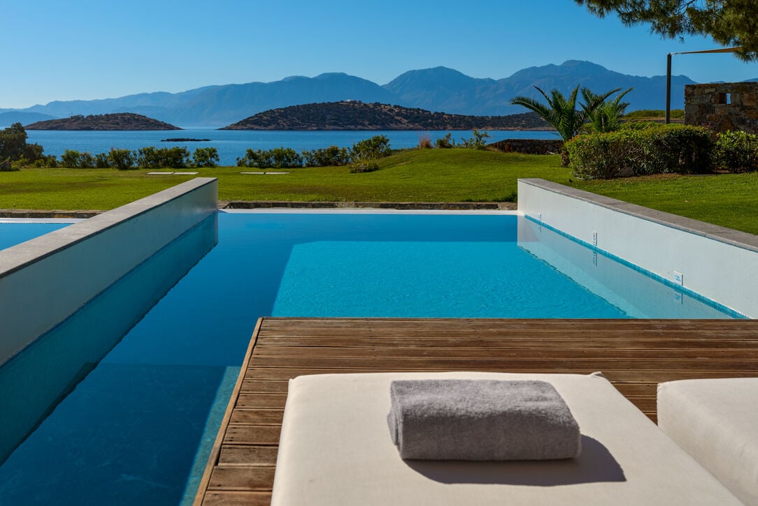 Studio Classique vue mer avec piscine privée