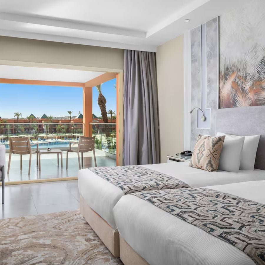 Chambre Famille vue piscine