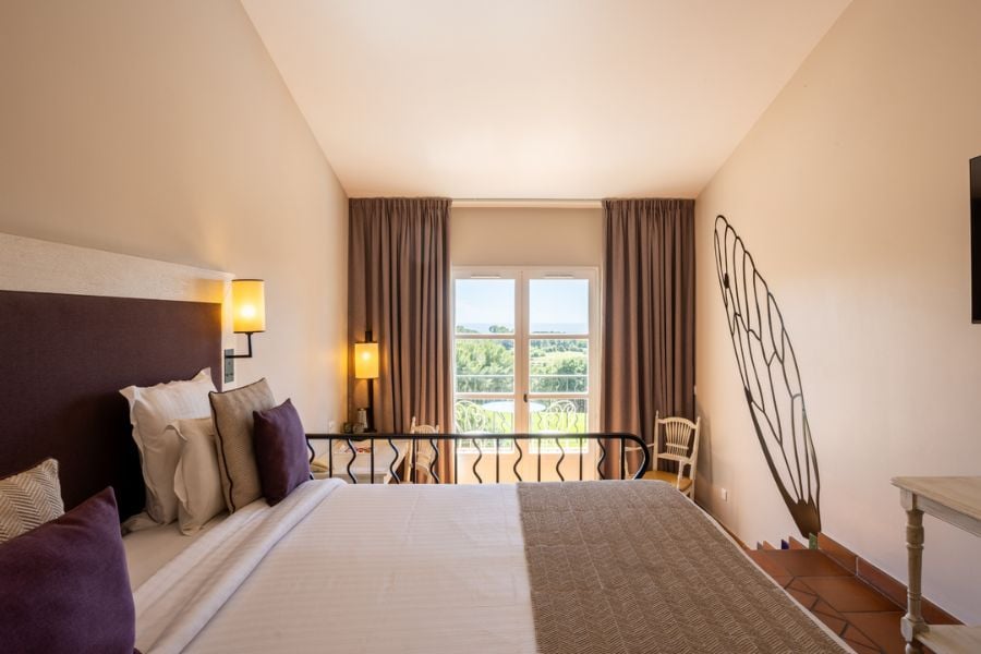 Chambre Deluxe vue golf et mer